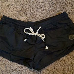SURF SHORTS